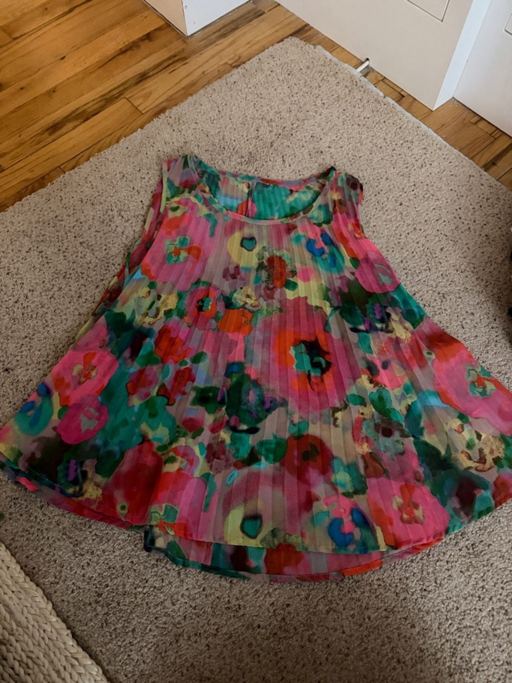 Womans Floral Pleated flowy top/sleeveless blouse  - Pink & Green floral